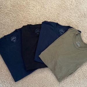 Set of 4 True Classic T-Shirts Size L